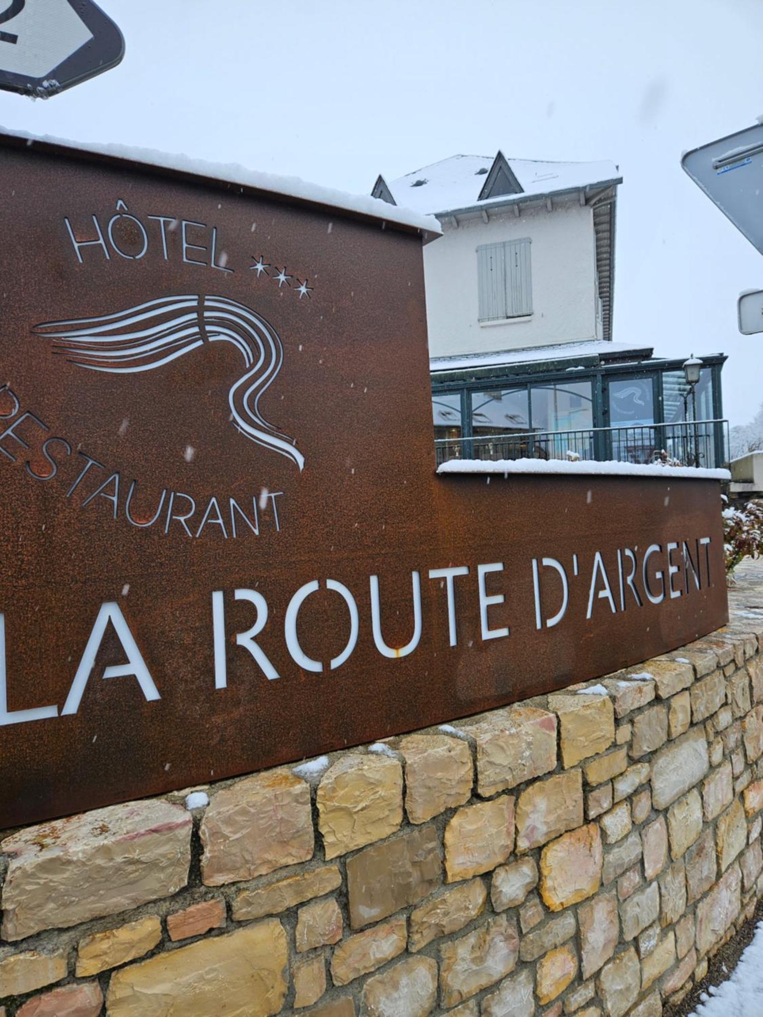 Hotel La Route D'Argent Bozouls Exterior foto